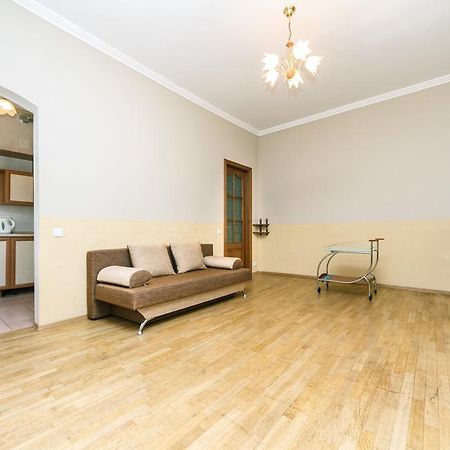 Apartment On Khreshchatyk Киев Экстерьер фото
