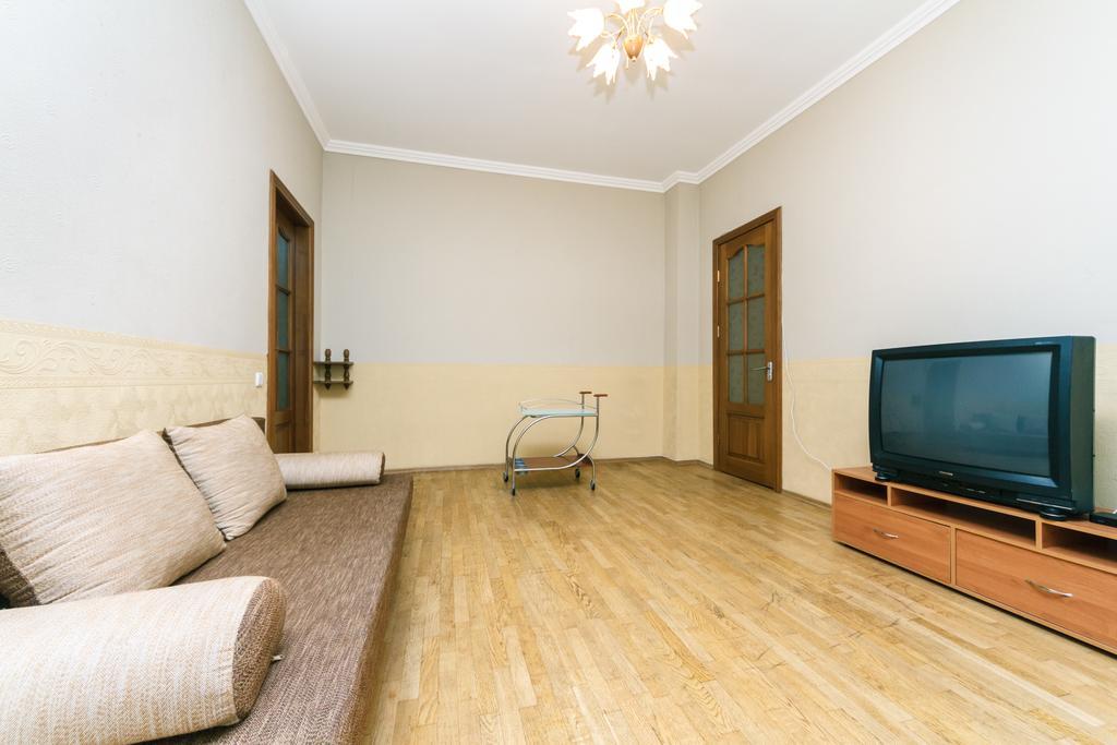 Apartment On Khreshchatyk Киев Экстерьер фото